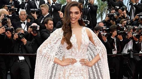 deepika padukone naked images|15 times Deepika Padukone, Priyanka Chopra and other .